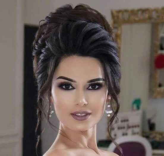 مدل مو عروس مشکی جدید 2020 با شینیون