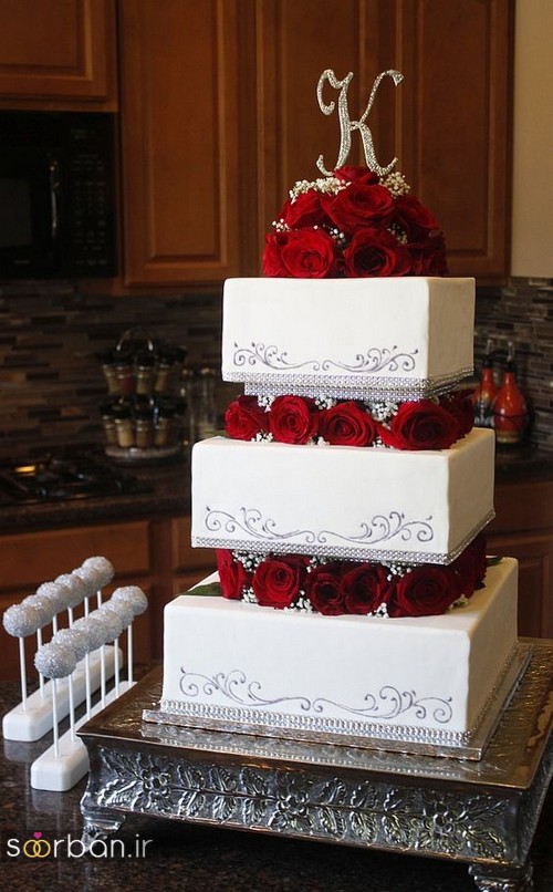 کیک عروسی با تزیین گل رز20