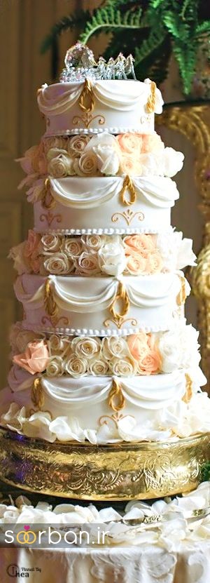 باشکوه ترین و لوکس ترین کیک های عروسی 12
