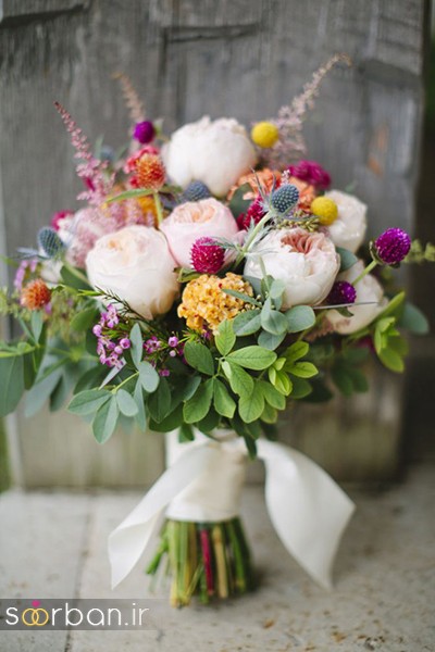 دسته گل عروس بهاری با گل های زیبا و رنگارنگ -2