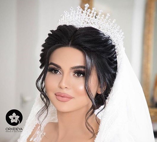  مدل جدید و شیک تاج روی شنیون عروس
