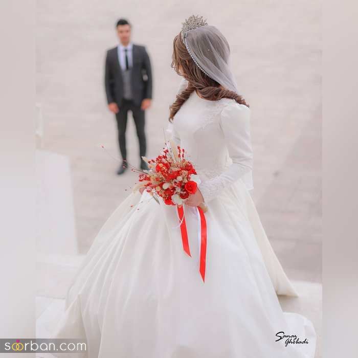 ژست های عکاسی عروس و داماد در تالار عاشقانه و حرفه ای