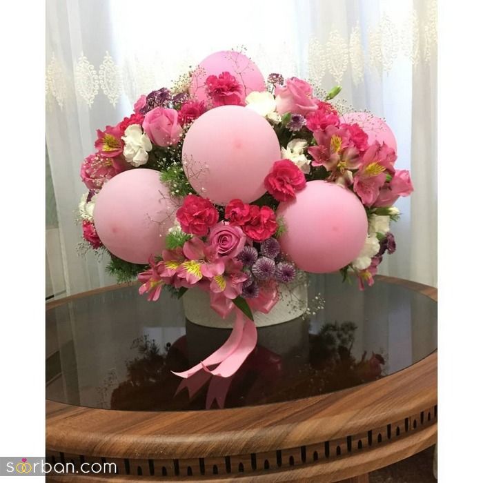 نمونه دسته گل تولد بادکنک دار بسیار خـــٱص و لاکچری مناسب تمام سنین