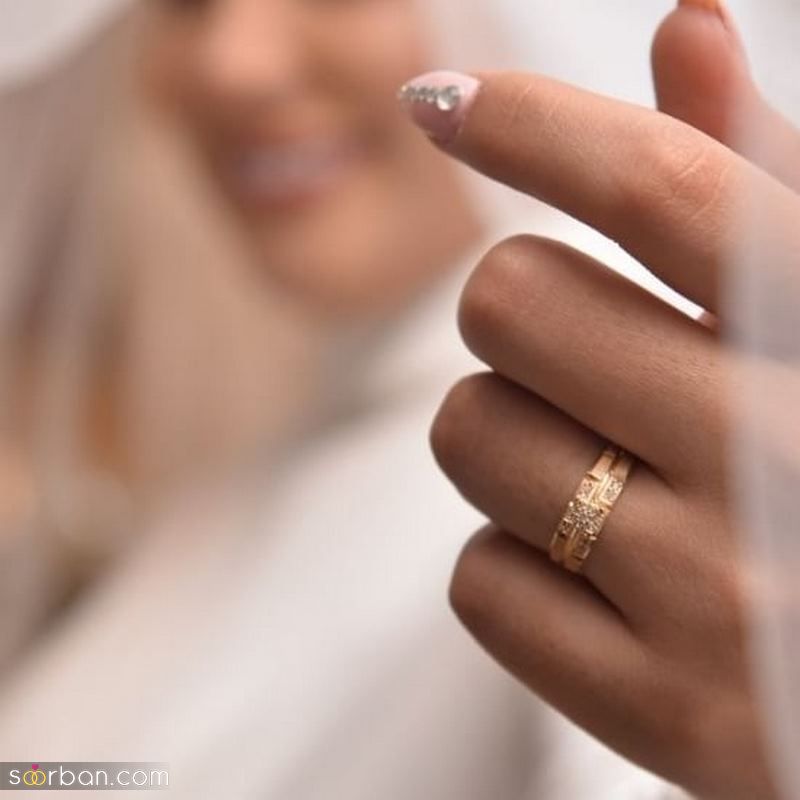 عکس حلقه فیک در سالن عقد جهت ایده عکس هنری از حلقه برای پروفایل
