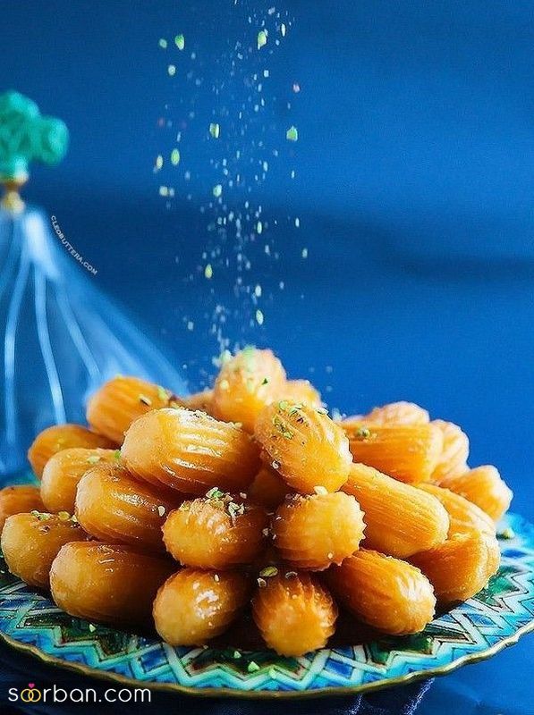 تزیین بامیه برای ماه مبارک رمضان 1401 با گل محمدی/ پودر پسته/ پودر نارگیل