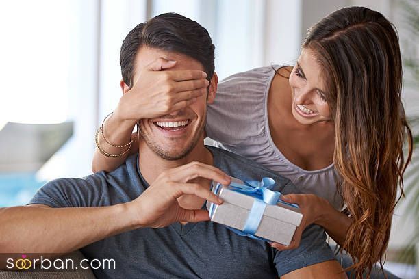 چطور نامزدمو سوپرایز کنم / ۲۶ روش جذاب برای سوپرایز کردن نامزد