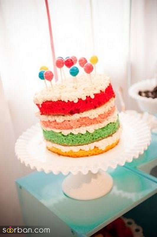 تزیین کیک با خامه 1401 رنگی و سفید جهت گرفتن ایده برای شما عزیزان محترم