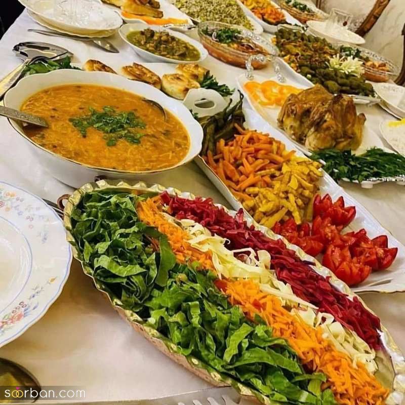 تزیین میز شام 1401 برای انواع غذا حاضری و برنجی (پیشنهاد ویژه) همراه با دسر و ترشیجات