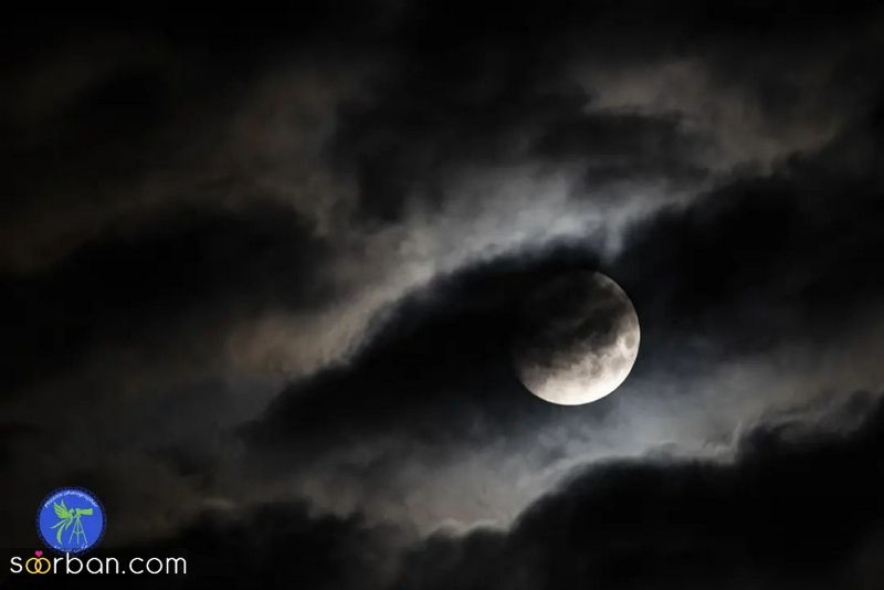 عکس ماه 1404 هنری / تصاویر ماه از نمای نزدیک و کامل [جذاب و دیدنی]
