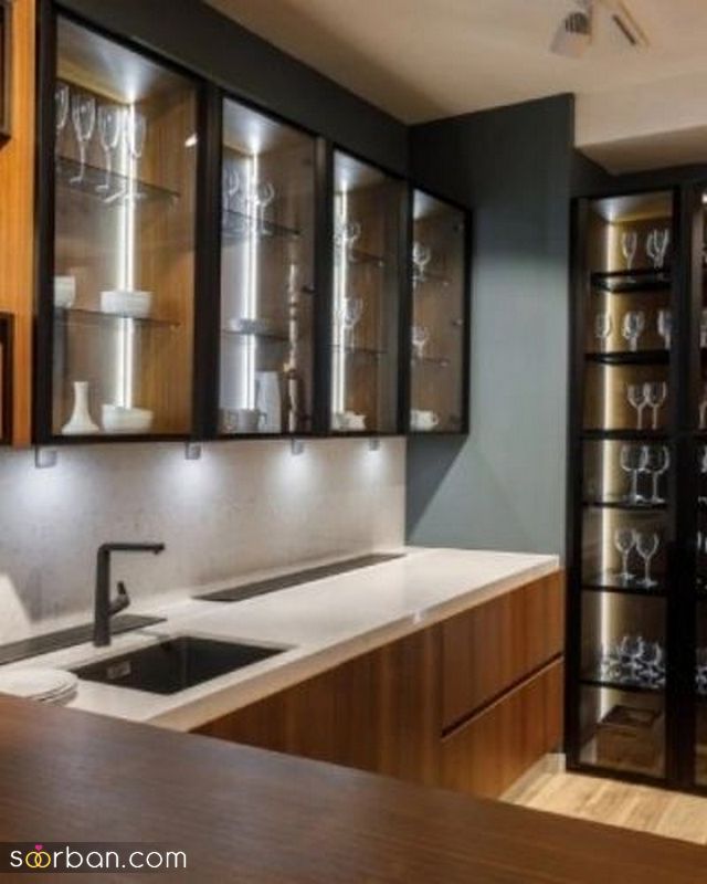 کابینت شیشه ای مدرن 1402 برای داشتن یک سبک متفاوت و جذاب آشپزخانه امروزی