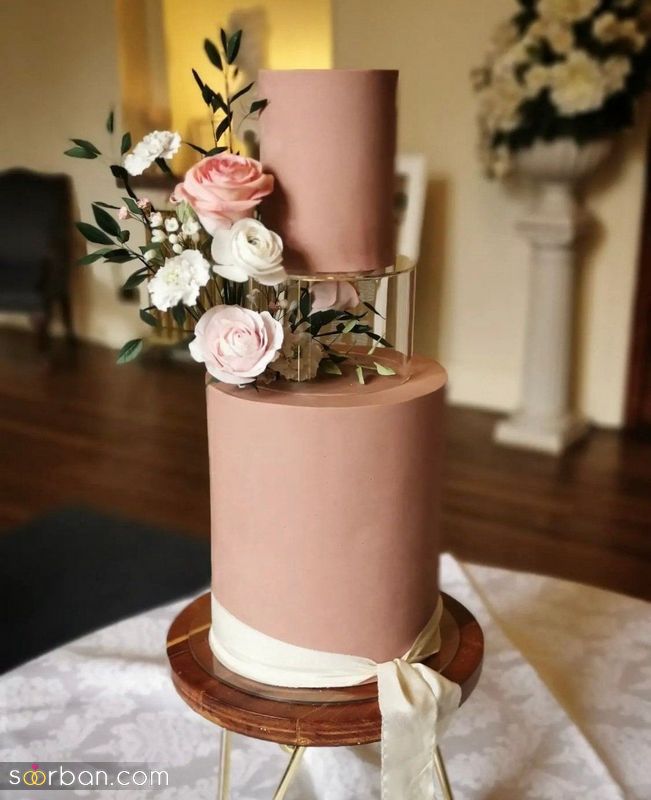 مدل کیک نامزدی با گل طبیعی 1402 با طرح ها زیبا (بزرگ و کوچیک)