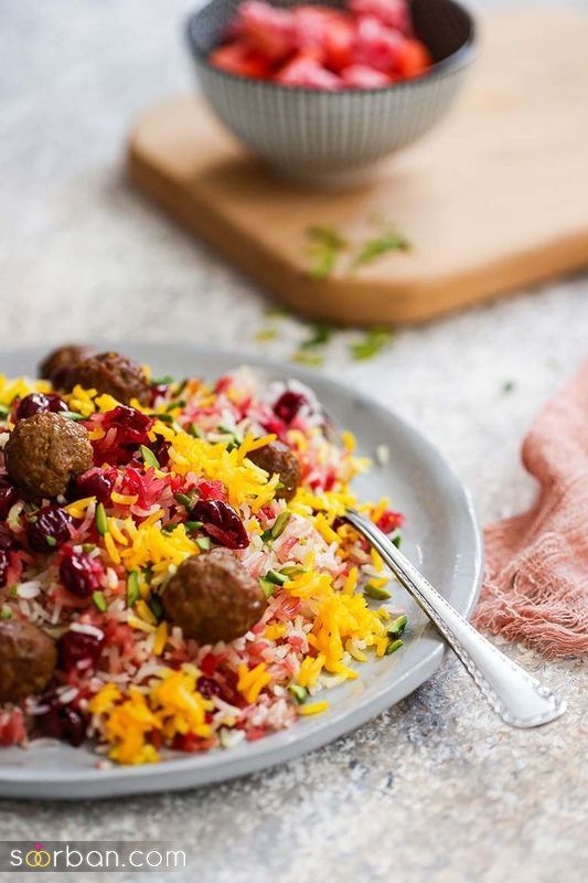 تزیین عدس پلو جدید؛ همراه با گوشت چرخ شده و زرشک و زعفران [مجلسی] 