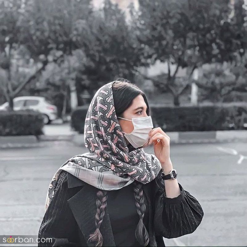 با این ژست عکس نود 2025 همراه مضمون های متنوع آشنا شوید [30 ایده - آتلیه ای] 