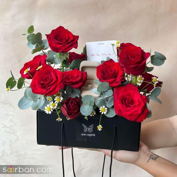 دسته گل شب یلدا برای عروس 1403 | جدیدترین مدل دسته گل یلدایی برای سوپرایز کردن عشقتون!