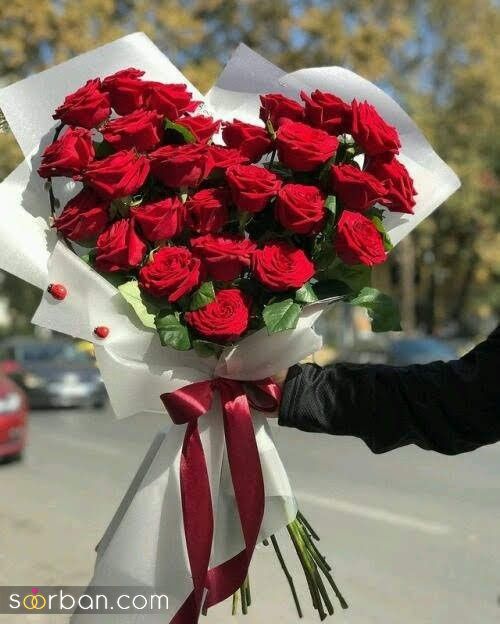 دسته گل شب یلدا برای عروس 1403 | جدیدترین مدل دسته گل یلدایی برای سوپرایز کردن عشقتون!