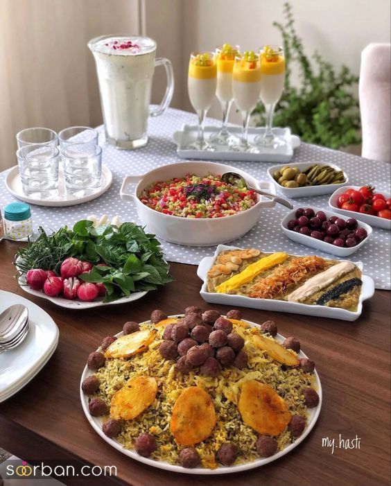 ایده تزئین میز شام 1403 | میز شام برای مهمانی و خودمانی - تزئین غذای مهمونی ایرانی