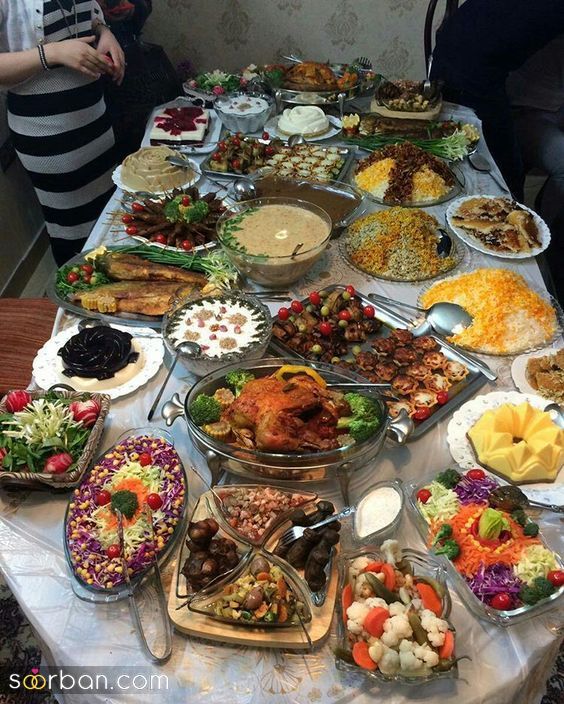 ایده تزئین میز شام 1403 | میز شام برای مهمانی و خودمانی - تزئین غذای مهمونی ایرانی