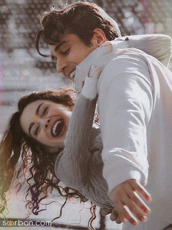 ژست عکس زن و شوهر در طبیعت و فضای باز | جدیدترین ژست عکس دونفره اسپرت 2024
