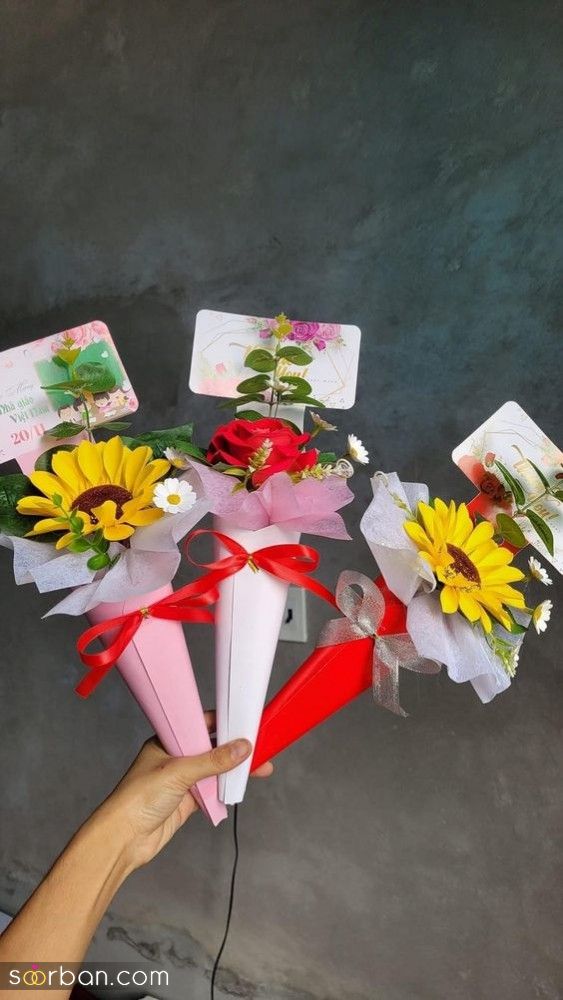 تزئین شاخه گل برای روز معلم | تزئین شاخه گل برای روز معلم که امسال خود دهه نودی ها باهم هماهنگ کرده بودن!
