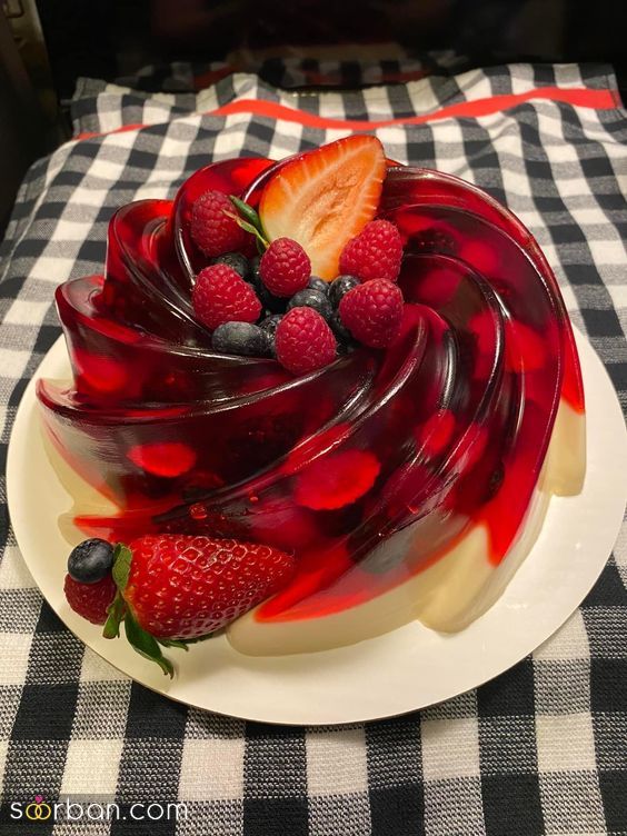 47 مدل تزیین ژله شیک و جذاب با ایده های خلاقانه ساده مجلسی