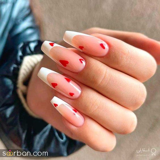 ناخن گلدونی با 45 ایده دخترانه خاص و لاکچری با طرح های شیک روی ناخن