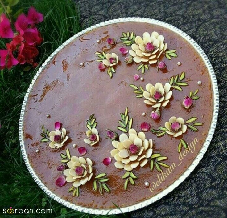تزیین حلوا با گل محمدی؛ 30 ایده شیک و مجلسی تزیین حلوا برای سفره افطار در ماه رمضان