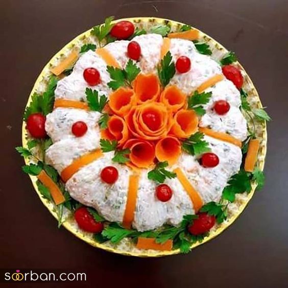 ایده تزیین سالاد الویه ساده جدید؛ جذاب و سریع با خوراکی های دم دستی در انواع مدل ظرف برای مهمانی