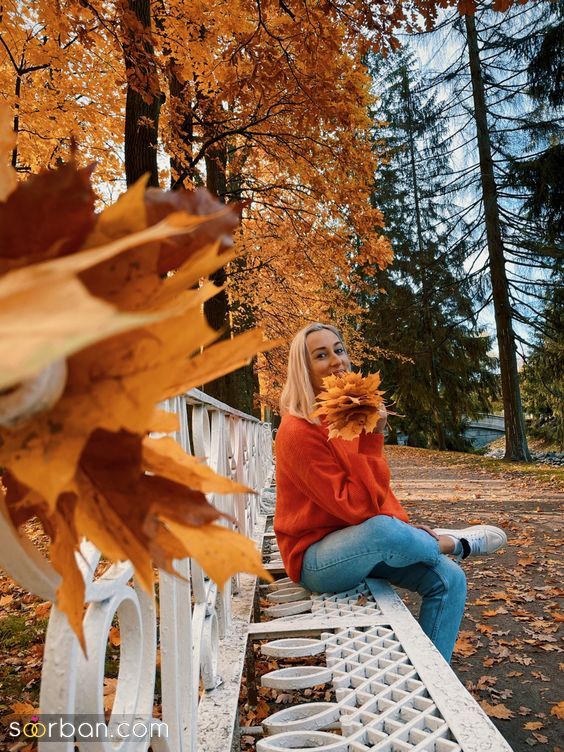 40 مدل ژست عکس با برگ پاییزی دخترانه جدید ساده و خاص با ایده های حرفه ای ناب و جذاب 