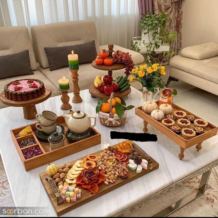 تزیین میز یلدا | 38 مدل تزیین میز یلدا ساده و شیک خانگی که میتونی راحت یه میز خاص بچینی!