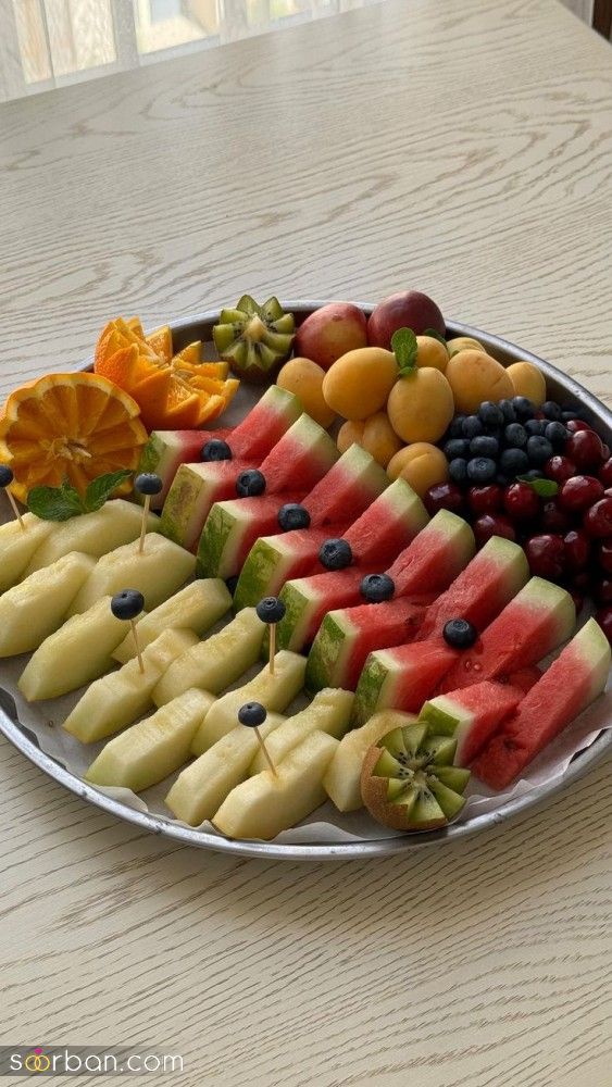 40 ایده تزیین هندوانه شب یلدا 1403 با ایده های خلاقانه و شیک مخصوص عروس هایی که میخوان هنرشونو به رخ بقیه بکشن!
