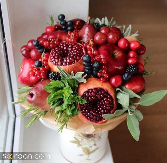 43 ایده میوه آرایی شب یلدا ساده و شیک برای عروس و مهمانی که هنرتو به رخ بقیه میکشی !