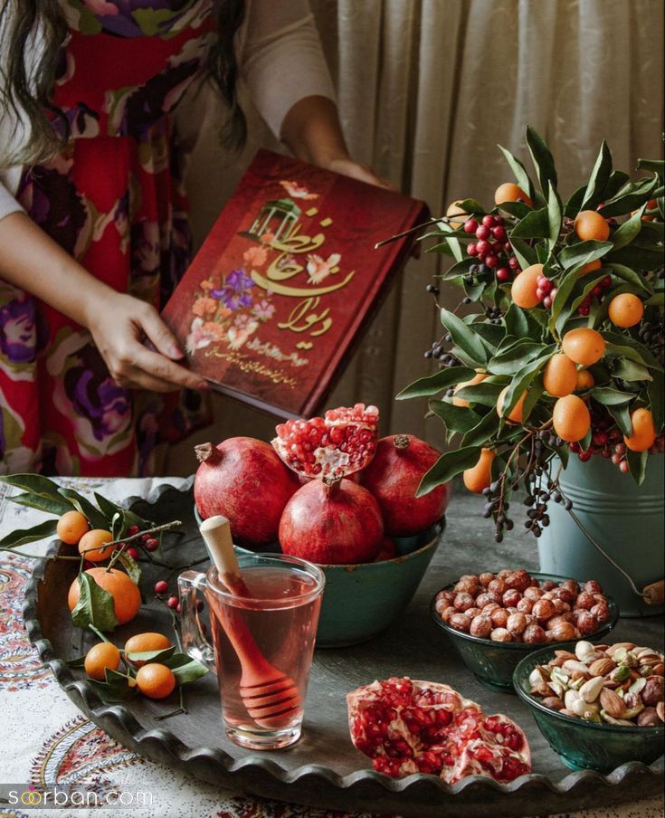 تزیین سفره شب یلدا برای عروس | دیزاین یلدایی برای عروس خانم ها در سال ۱۴۰۳