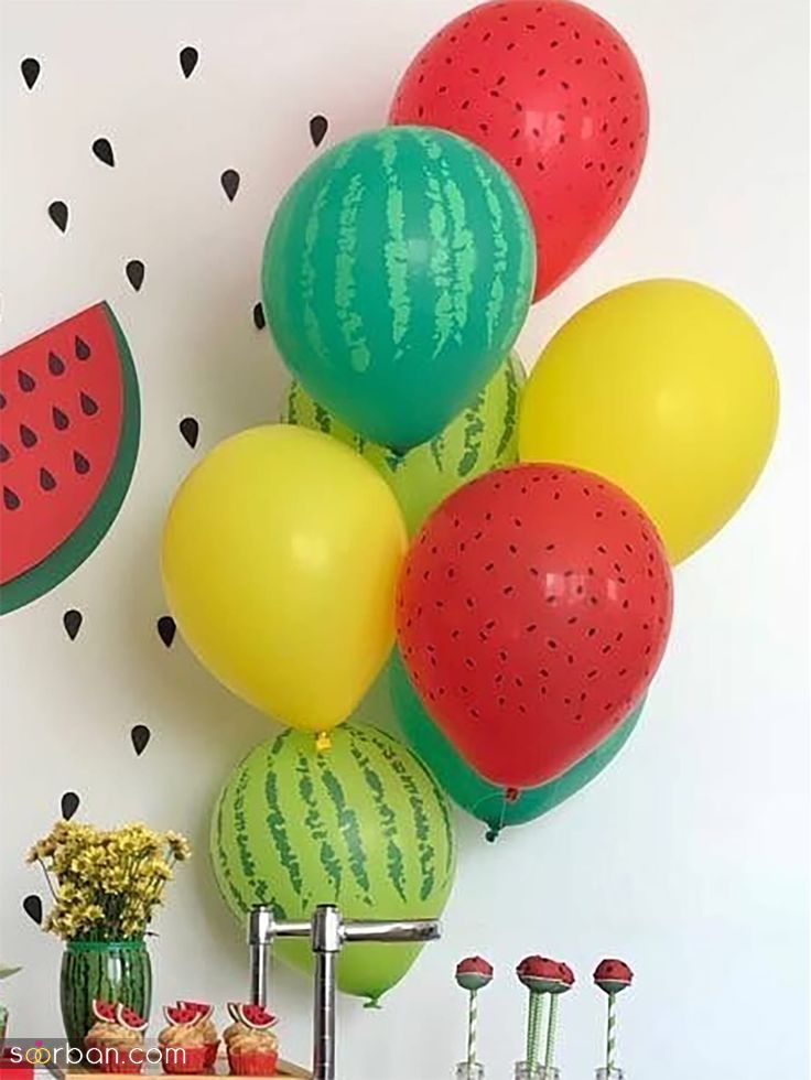 بادکنک آرایی یلدایی با ایده های خلاقانه شیک و جذاب که ببینی مجذوبش میشی !