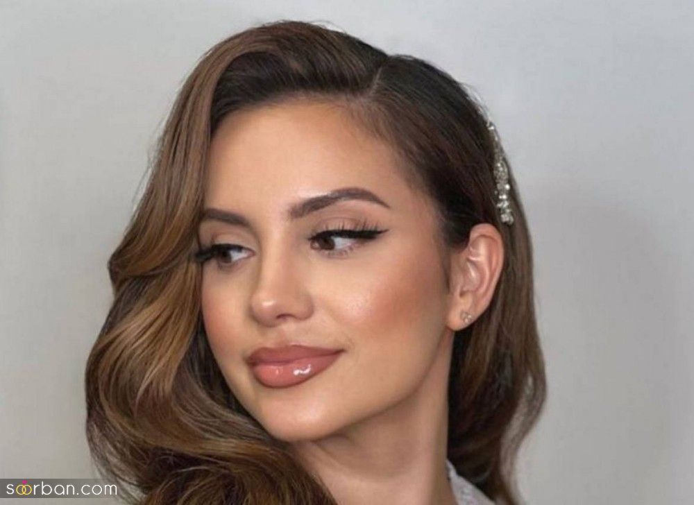 شینیون عروس فرق کج | 15 مدل شینیون عروس با فرق کج جدید به شدت جذاب