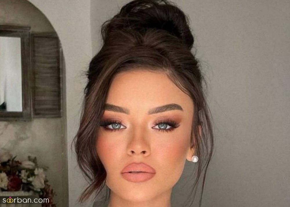 شینیون عروس فرق کج | 15 مدل شینیون عروس با فرق کج جدید به شدت جذاب