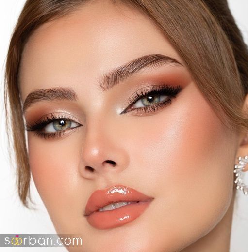 آرایش چشم لایت | جدیدترین تکنیک ها آرایش چشم لایت برای یک نگاه طبیعی