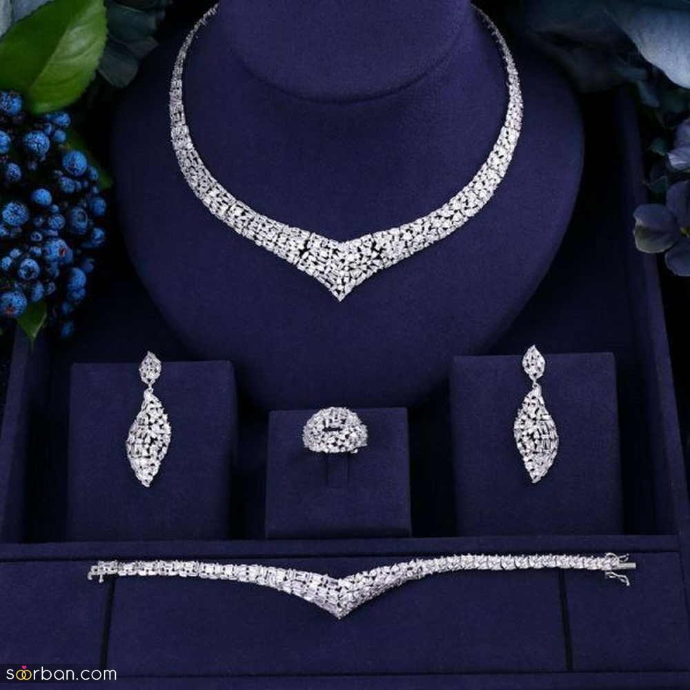 سرویس طلا عروس | سرویس طلا عروس 1404 از ظریف تا لاکچری و سنگین در طرح های متنوع