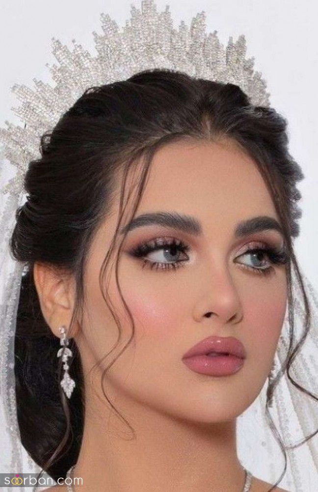 شینیون و میکاپ عروس با موی مشکی | جدیدترین شینیون و میکاپ عروس با موی مشکی 1404 در همه طرح و مدل