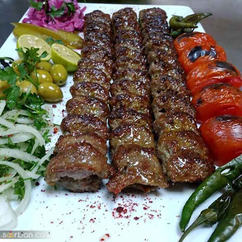 تزیین کباب کوبیده 2025 | ایده‌های لذیذ برای تزئین که مهمان‌هایت را شگفت‌زده خواهد کرد