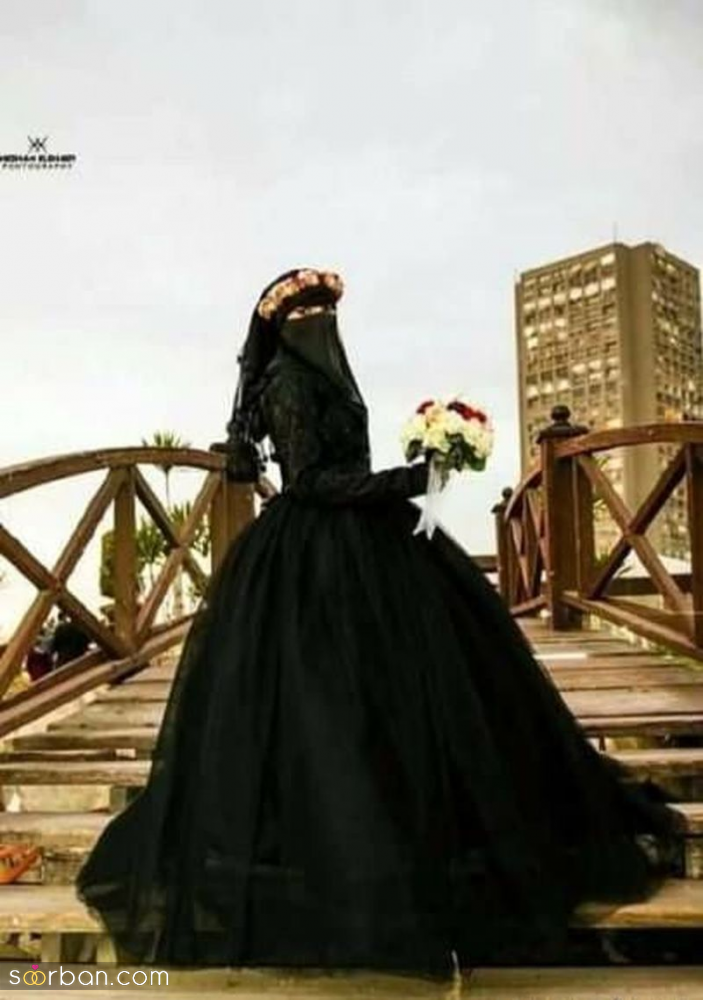 عجیب‌ترین لباس عروس تاریخ که مرزها را جابه‌جا کرده است! (۲ عکس)