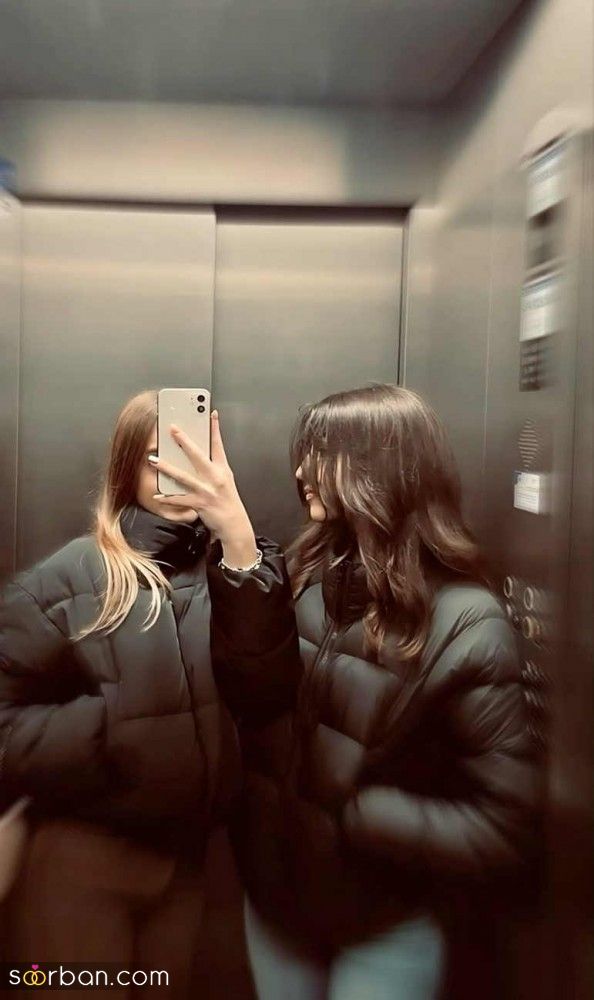 ژست عکس دونفره با دوست صمیمی | ایده برای ژست عکس دونفره با دوست صمیمی و رفاقتی 1404 بسیار راحت و جذاب