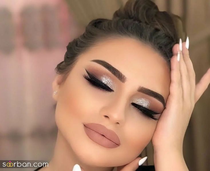 آرایش چشم اکلیلی | ایده های ساده و خلاقانه آرایش چشم اکلیلی که تبدیل به زیباترین دختر میشی!