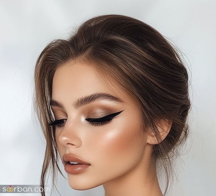 میکاپ لب ترند | ترندهای میکاپ ۲۰۲۵ از آرایش لب تیره تا روشن