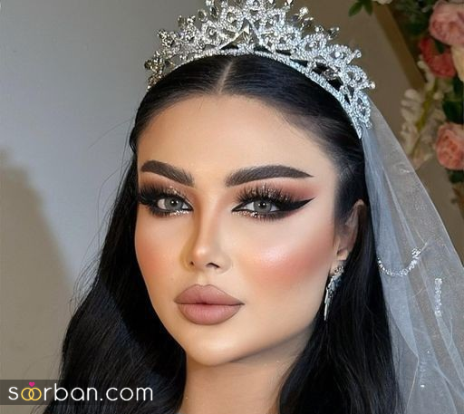 مدل عروس عربی ۲۰۲۵ ؛ ترند های برتر میکاپ و مدل لباس عروس عربی! (از آرایش لبنانی تا لباس‌های افسانه‌ای و شاهانه)
