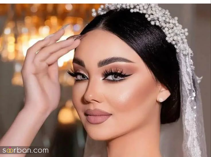 مدل عروس عربی ۲۰۲۵ ؛ ترند های برتر میکاپ و مدل لباس عروس عربی! (از آرایش لبنانی تا لباس‌های افسانه‌ای و شاهانه)