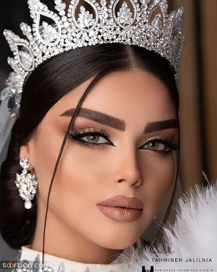 مدل عروس عربی ۲۰۲۵ ؛ ترند های برتر میکاپ و مدل لباس عروس عربی! (از آرایش لبنانی تا لباس‌های افسانه‌ای و شاهانه)
