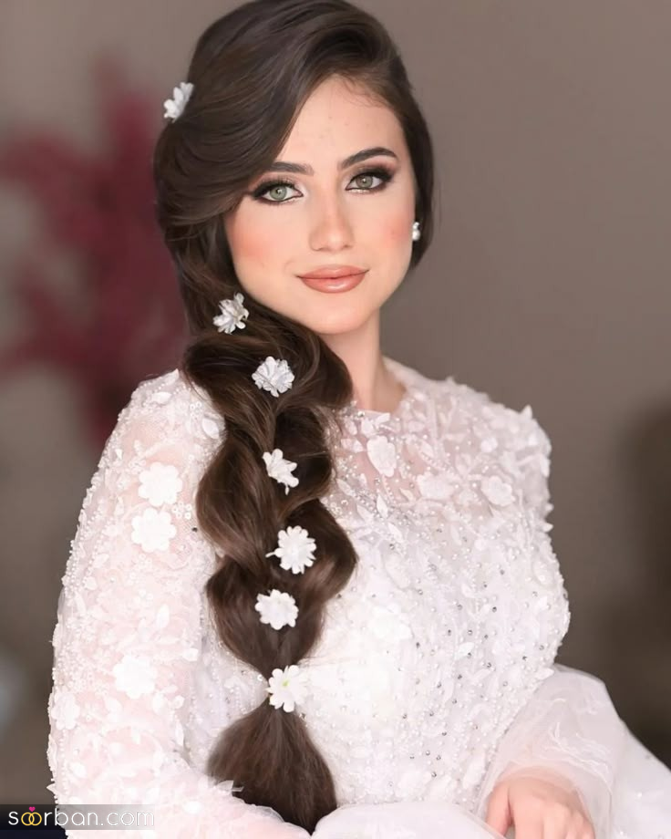 مدل عروس عربی ۲۰۲۵ ؛ ترند های برتر میکاپ و مدل لباس عروس عربی! (از آرایش لبنانی تا لباس‌های افسانه‌ای و شاهانه)