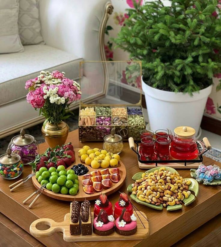 چیدمان سینی میوه | جذاب ترین ایده های ساده و خلاقانه چیدمان سینی میوه برای فصل ها و مناسبت های مختلف