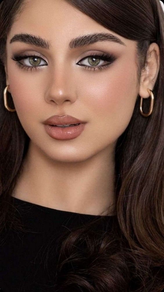 مدل آرایش با لباس مشکی | 20 مدل آرایش با لباس مشکی برای مجالس و مهمانی ها