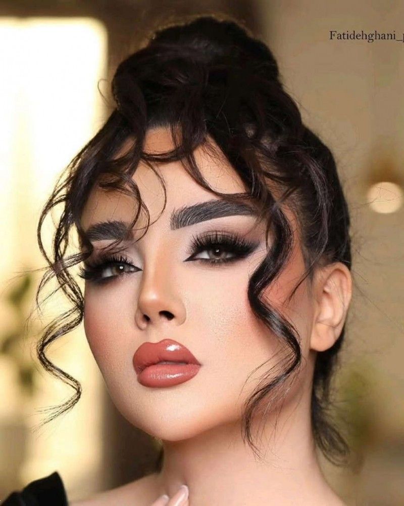 مدل آرایش با لباس مشکی | 20 مدل آرایش با لباس مشکی برای مجالس و مهمانی ها